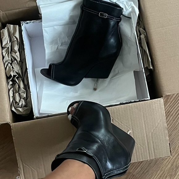 Givenchy Peep Toe Ankle Boots - Picture 2 of 8